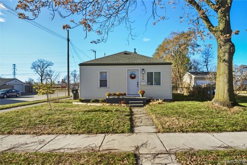 18929 Harman St, Melvindale, MI, 48122-1472 | Card Image