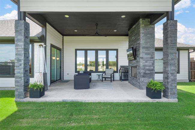 904 Glorietta Ave, House other with 3 bedrooms, 3 bathrooms and null parking in Mcgregor TX | Image 26