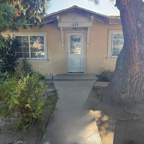 1209 S Shelton St, Santa Ana, CA, 92707-1030 | Card Image