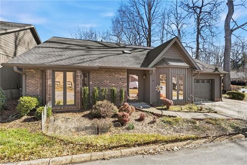 406 Chadbourne Ct, Winston-Salem, NC, 27104-5309 | Card Image