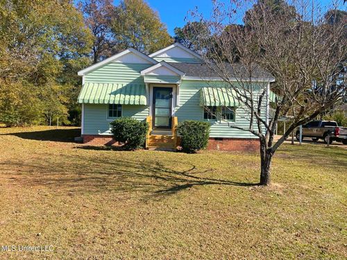 717 Pecan Avenue, Philadelphia, MS, 39350 | Card Image