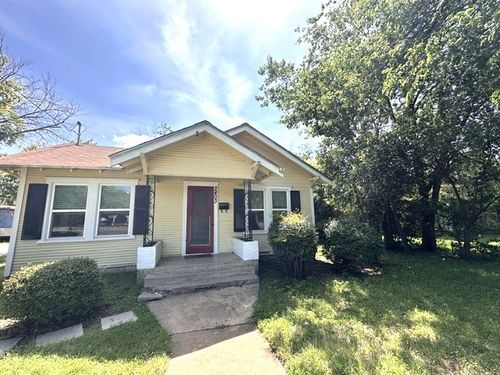 2403 Austin Ave, Brownwood, TX, 76801-4929 | Card Image
