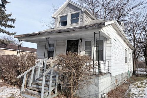 8922 Armour St, Detroit, MI, 48213-3231 | Card Image