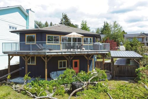 4873 Laurel Ave, Sechelt, BC, V7Z0B5 | Card Image