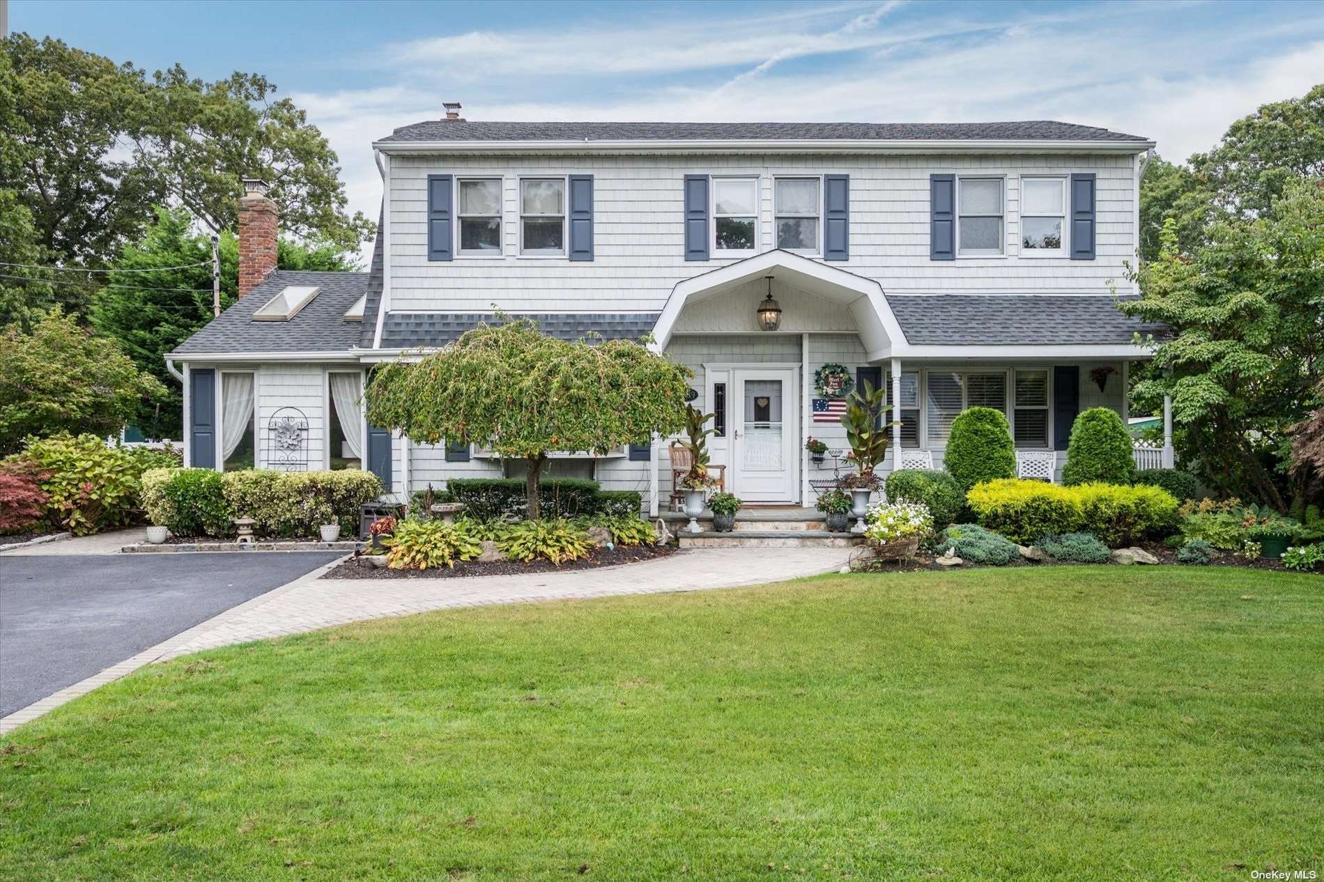 Namdac Ave, Bay Shore, NY 11706