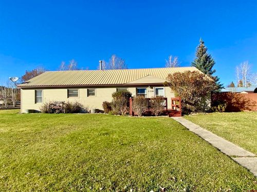 520 W Elizabeth Ave, Gunnison, CO, 81230-2861 | Card Image