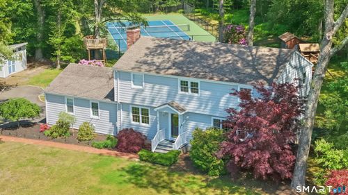 76 Greenbrier Rd, Trumbull, CT, 06611-2635 | Card Image