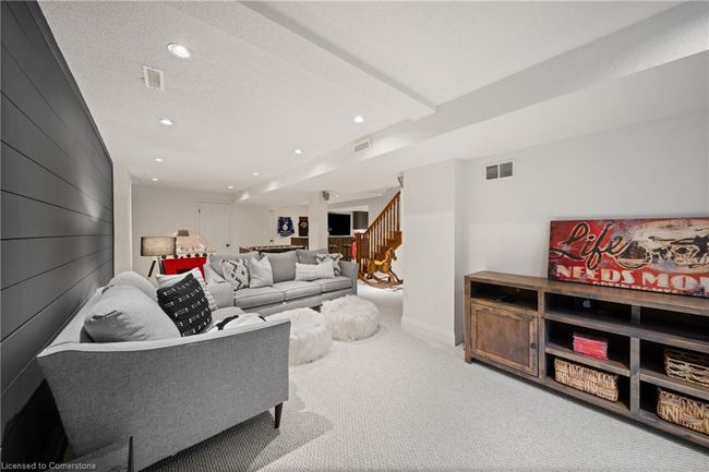 558 Phoebe Cres, House other with 5 bedrooms, 4 bathrooms and 4 parking in Burlington ON | Image 41
