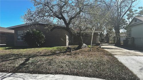 525 Ohio Ave, Corpus Christi, TX, 78404-2818 | Card Image