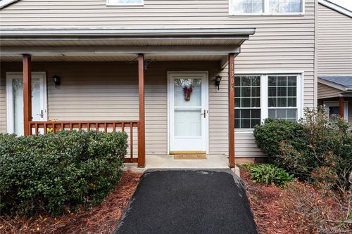 1306 Rosewood Ct, Highland Mills, NY, 10930-5205 | Card Image