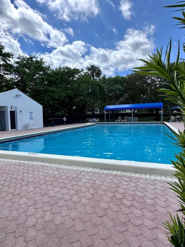 3206 Carambola Cir S, Condo with 2 bedrooms, 2 bathrooms and null parking in Coconut Creek FL | Image 15