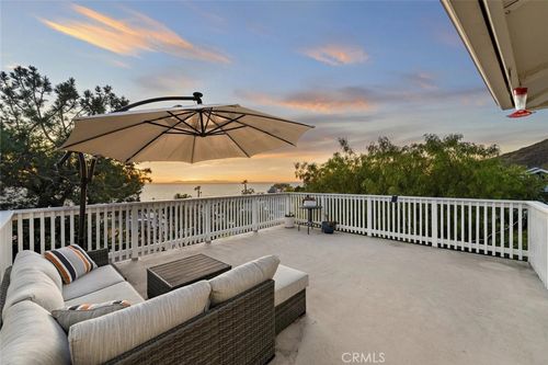 22271 3rd Ave, Laguna Beach, CA, 92651-8313 | Card Image