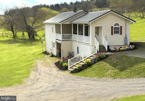 93 Shale Ln, PORT ROYAL, PA, 17082-7530 | Card Image