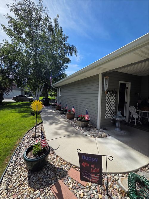 24 Cheyenne Trl, Hamilton, MT, 59840-2560 | Card Image