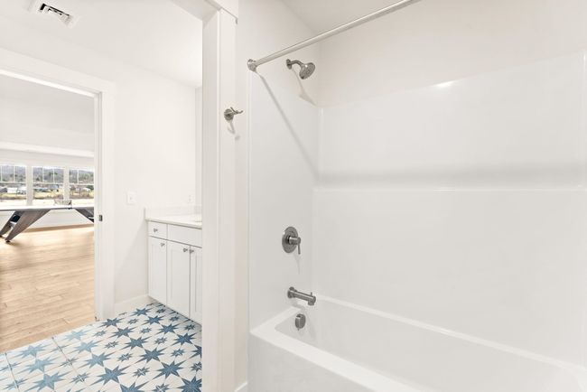 395 Commodore Dr, House other with 3 bedrooms, 3 bathrooms and null parking in Vergennes VT | Image 54