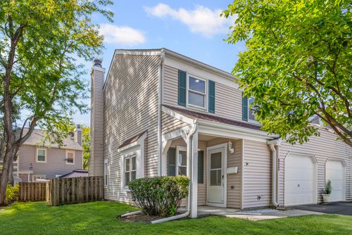 822 Texas Ct, Carol Stream, IL, 60188-9222 | Card Image