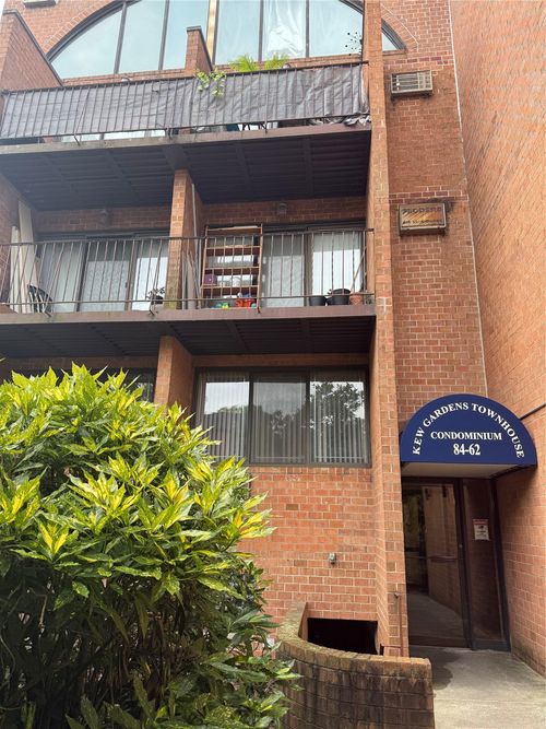 84 Austin St, Kew Gardens, NY, 11415-2216 | Card Image