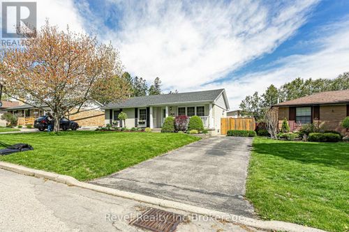 793 Gladstone Drive, Woodstock (Woodstock - North), ON, N4S5T3 | Card Image