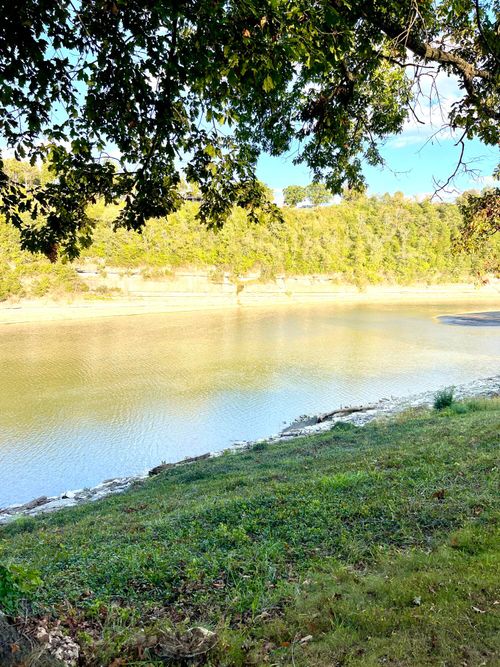 673 Kings Mill Rd, Danville, KY, 40422-8874 | Card Image