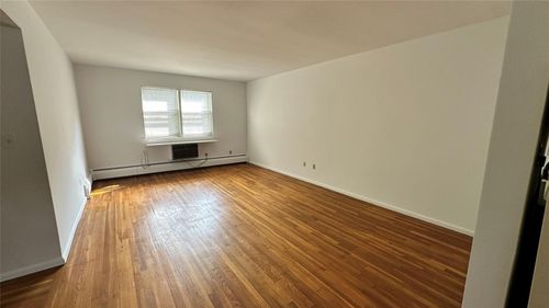 apt-46-125 N Washington Ave, Hartsdale, NY, 10530-1755 | Card Image