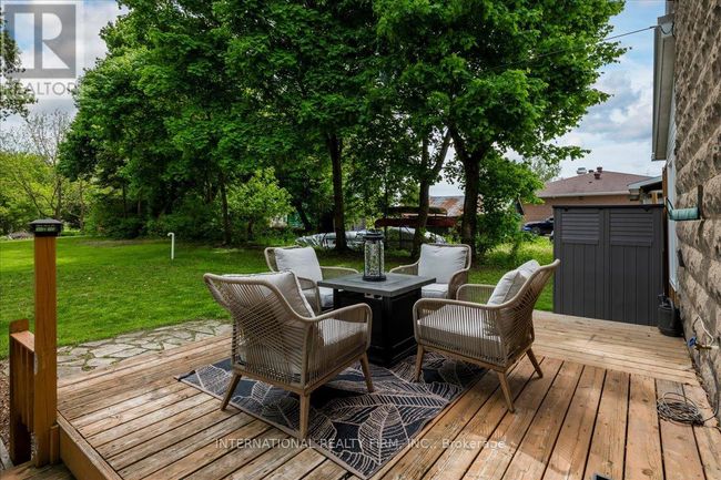 8061 Main St, House other with 3 bedrooms, 2 bathrooms and 3 parking in Everett ON | Image 28