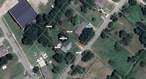 529 Poplar St, Italy, TX, 76651-3625 | Card Image