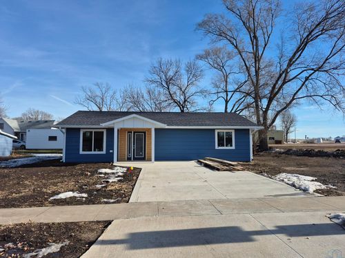 640 S 4th St, Akron, IA, 51001-8563 | Card Image