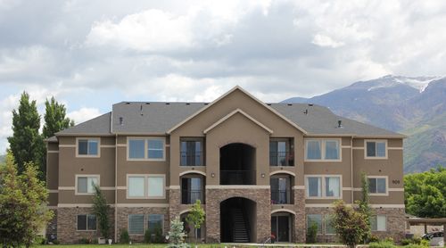 e-895 S Main St, Layton, UT, 84041-4345 | Card Image