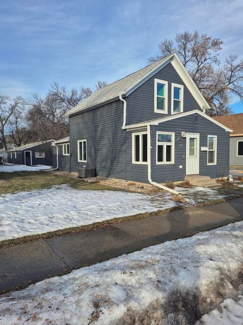 213 N Pennsylvania St, ABERDEEN, SD, 57401-3656 | Card Image