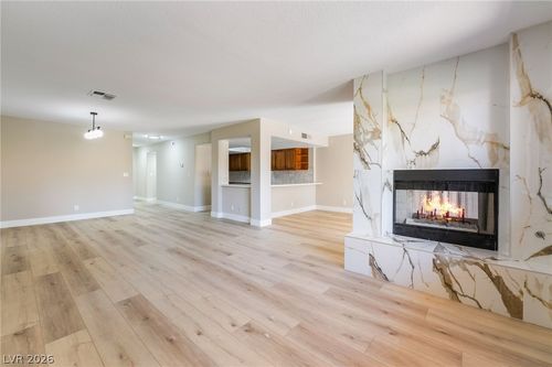 2716 Laguna Shores Ln, Las Vegas, NV, 89121-3934 | Card Image