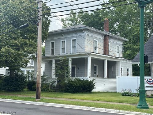 538 W Main St, Geneva, OH, 44041-1213 | Card Image