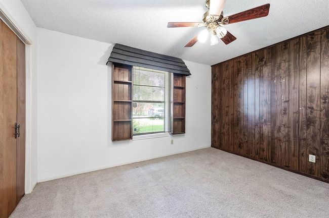 49 Robin Dr, House other with 3 bedrooms, 2 bathrooms and 2 parking in Alvin TX | Image 21
