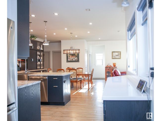116 Main St, House other with 4 bedrooms, 3 bathrooms and 6 parking in Kingman AB | Image 6