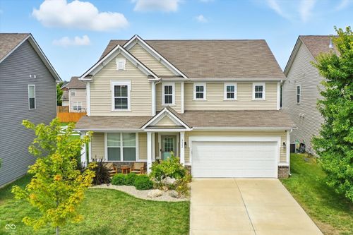 3022 Silvercliff Cir, Indianapolis, IN, 46217-9029 | Card Image
