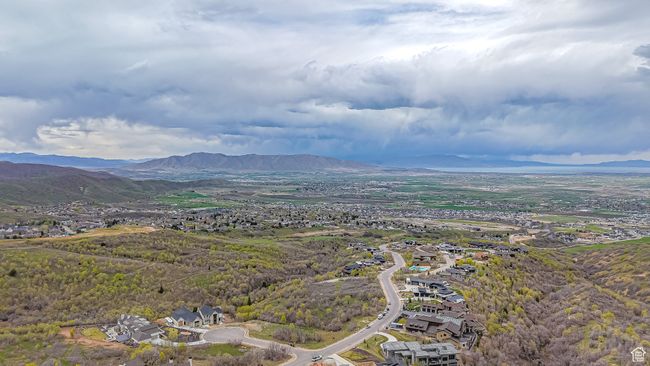 Aerial view with a residential view and a mountain view | Image 12