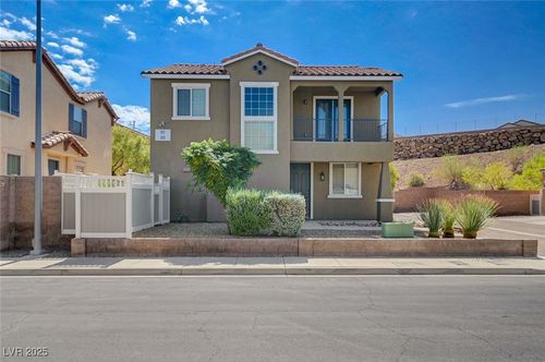 917 Heritage Cove Dr, Henderson, NV, 89011-2561 | Card Image