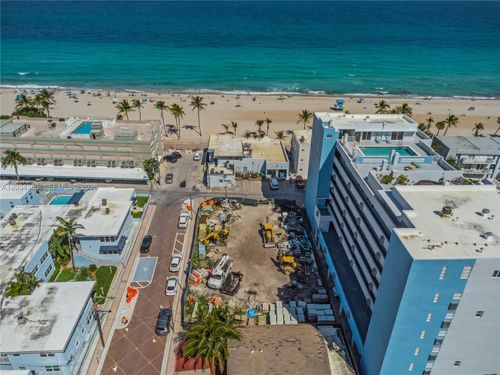 300 Van Buren St, Hollywood, FL, 33019-1711 | Card Image