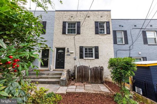 3306 Landover St, ALEXANDRIA, VA, 22305-1940 | Card Image