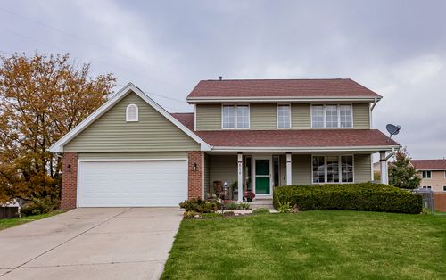516 Sunrise Cir, Pleasant Hill, IA, 50327-2143 | Card Image