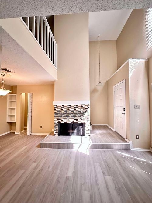 3630 Ocee St, Houston, TX, 77063-5447 | Card Image