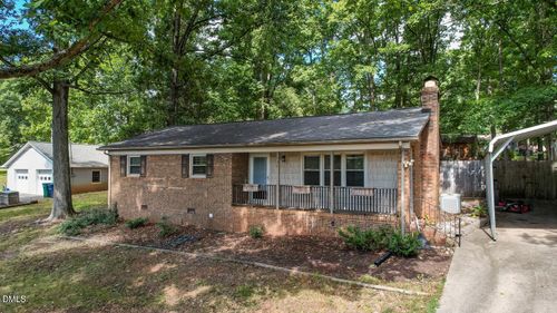131 Regency Dr, Reidsville, NC, 27320-8324 | Card Image