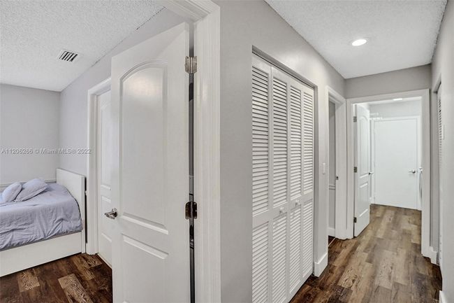 730 Bayside Ln, House other with 4 bedrooms, 3 bathrooms and null parking in Weston FL | Image 44