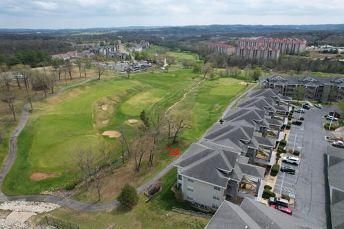 apt-4-1-300 Glory Road, Branson, MO, 65616 | Card Image