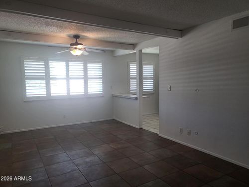 j219-8211 E Garfield St, Scottsdale, AZ, 85257-3824 | Card Image