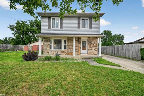 2228 Mclaren Street, Burton, MI, 48529 | Card Image
