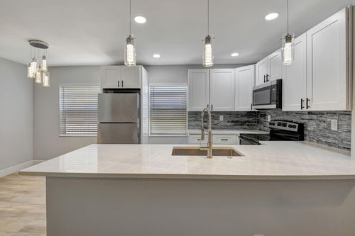 909 Flanders S, Delray Beach, FL, 33484-5348 | Card Image