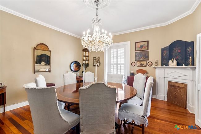 110 - 102 N Courthouse Sq, House other with 6 bedrooms, 4 bathrooms and null parking in Goliad TX | Image 18