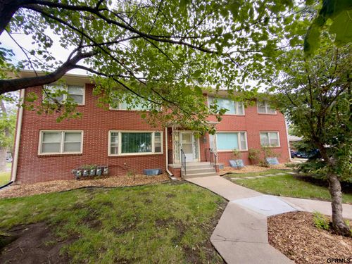 2500 J Street, Lincoln, NE, 68510 | Card Image