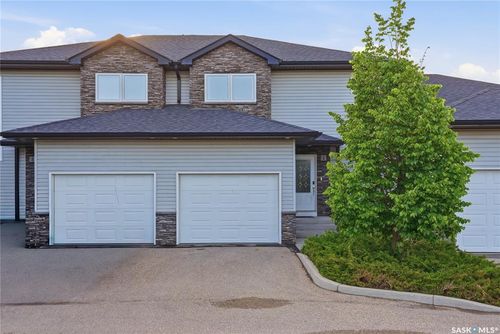 2-547 E Hampton Blvd, Saskatoon, SK, S7R0H8 | Card Image