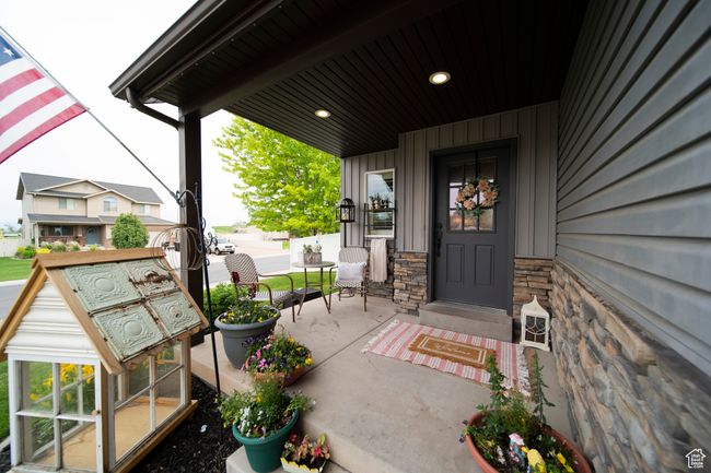 363 2800, House other with 6 bedrooms, 4 bathrooms and 9 parking in Vernal UT | Image 4